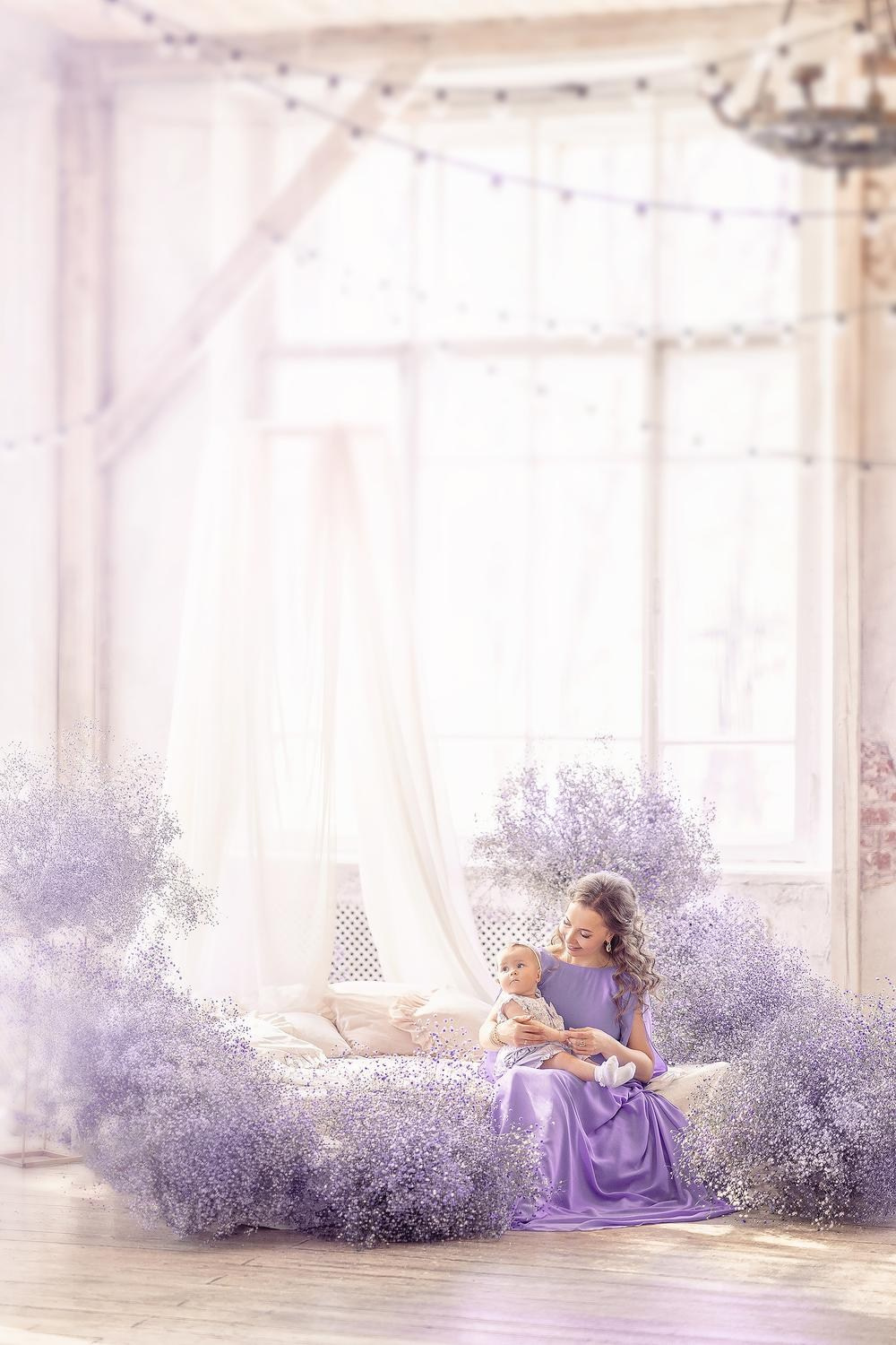 Весенняя фотосессия в лиловых цветах. Детский и семейный фотограф в Москве Катерина Орлова