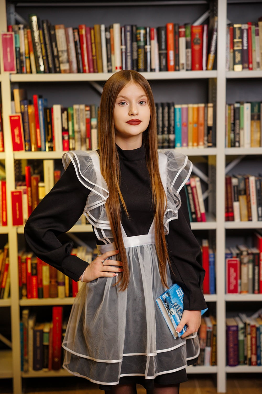 Выпускные альбомы для 11 класса Боготол. СИГМА | Студия выпускных альбомов Красноярск