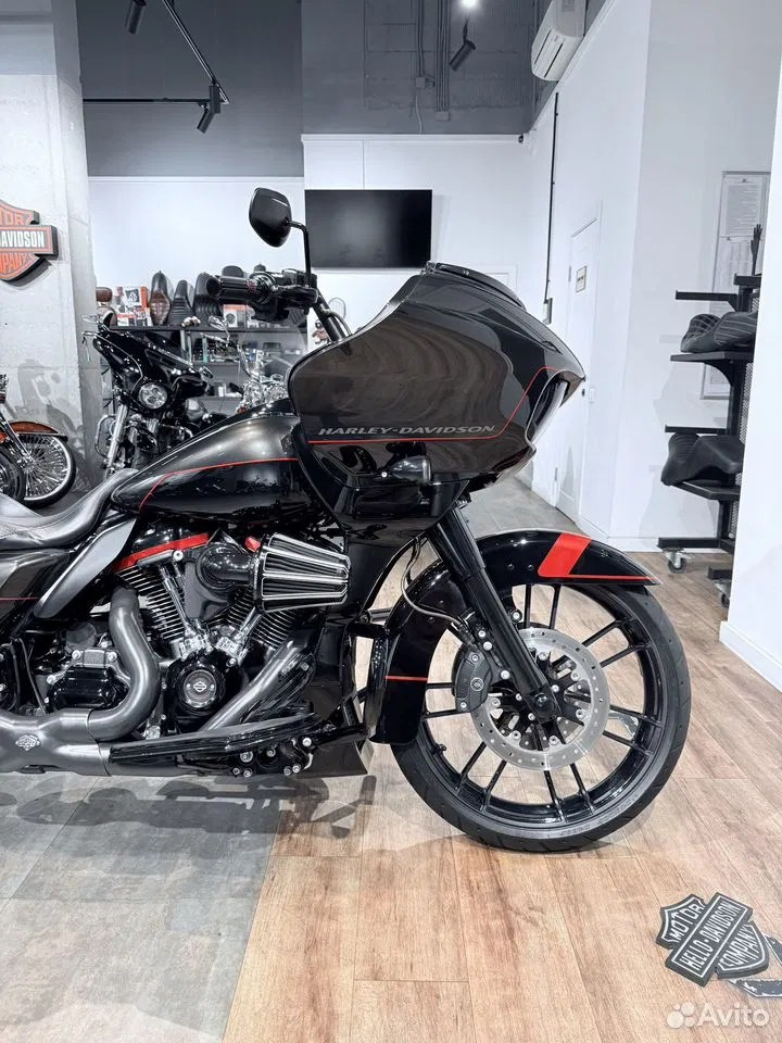 2018 СVO Rоad Glide 117 Blасk Еаrth Vivid Вlасk. Hello Davidson, Москва. Только хорошие мотоциклы…