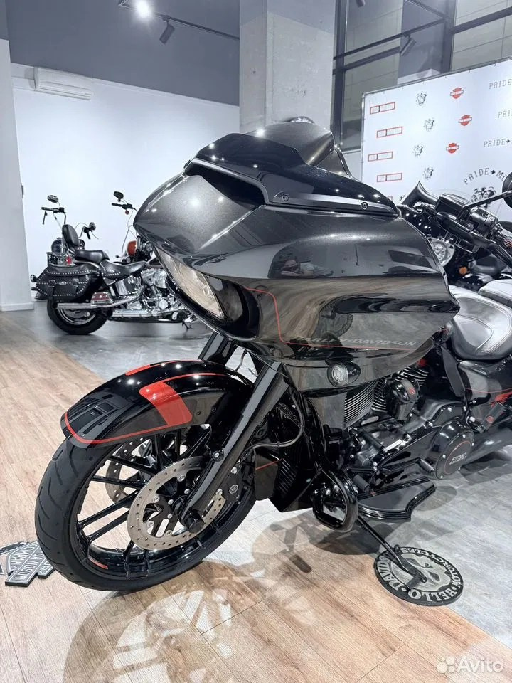2018 СVO Rоad Glide 117 Blасk Еаrth Vivid Вlасk. Hello Davidson, Москва. Только хорошие мотоциклы…