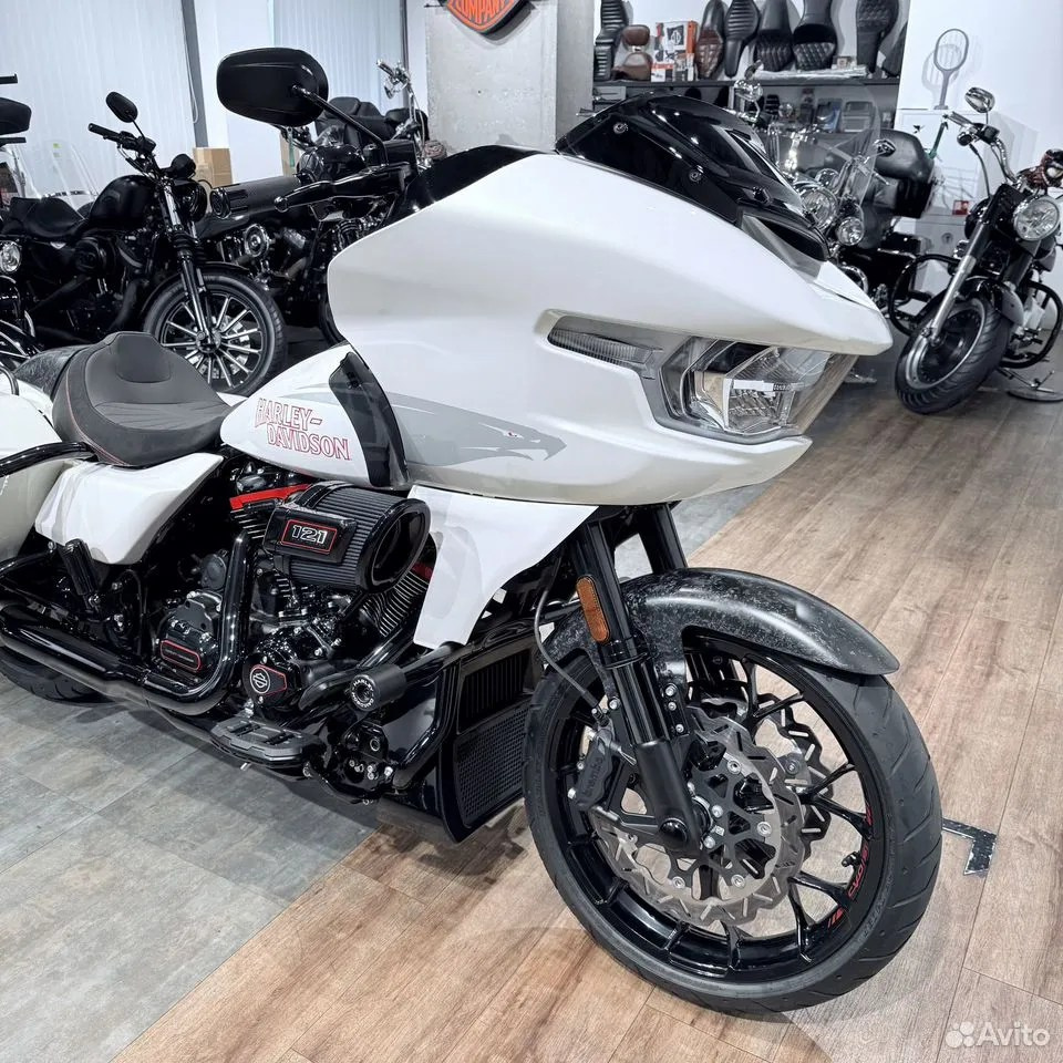 2024 СVО Rоаd Glide SТ 121 Gоldеn White Рearl. Hello Davidson, Москва. Только хорошие мотоциклы…