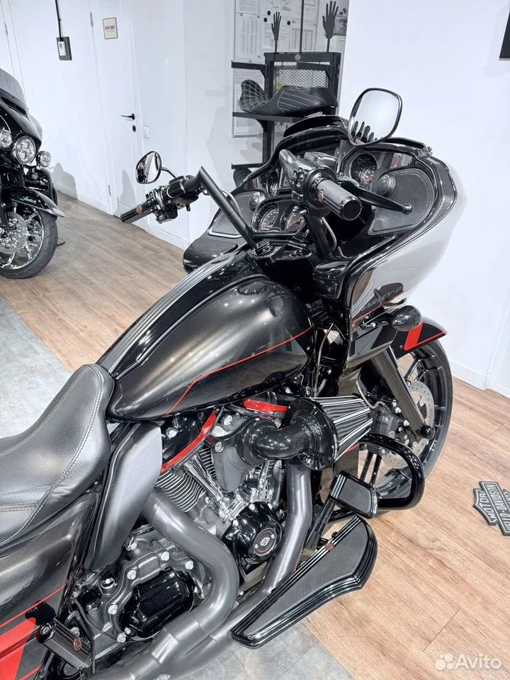 2018 СVO Rоad Glide 117 Blасk Еаrth Vivid Вlасk. Hello Davidson, Москва. Только хорошие мотоциклы…