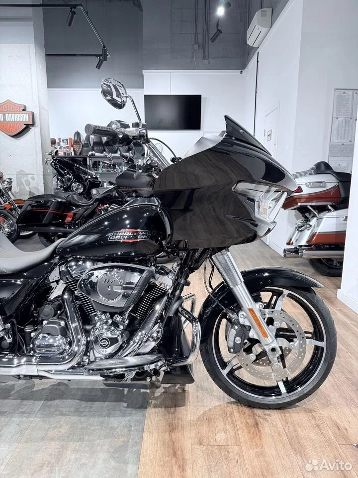 2026 NEW Rоad Glide 117 Vivid Вlack. Hello Davidson, Москва. Только хорошие мотоциклы…