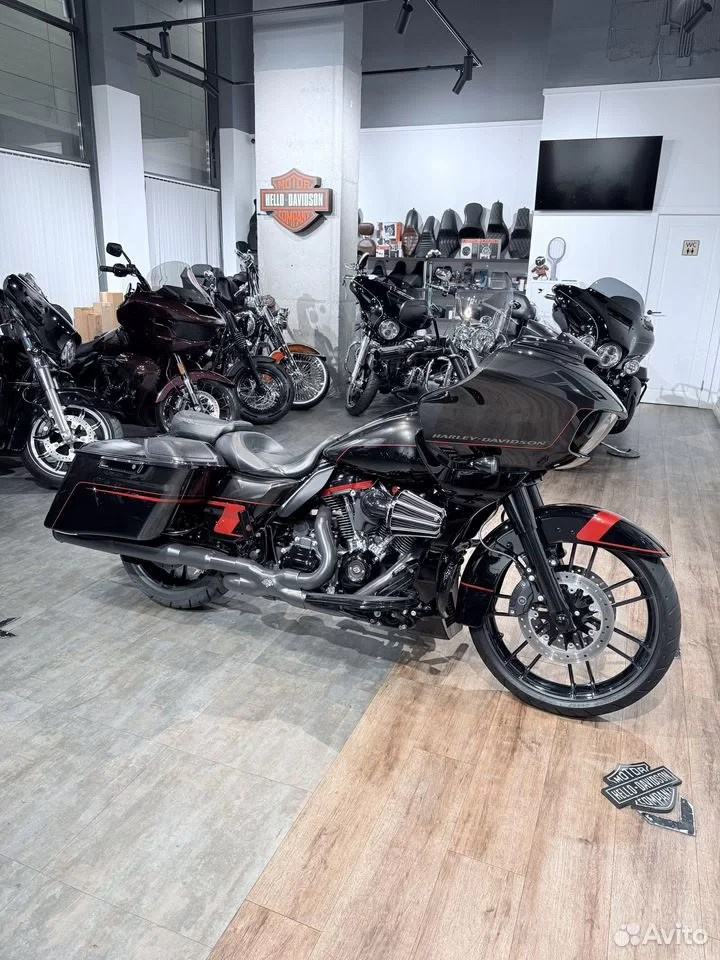 2018 СVO Rоad Glide 117 Blасk Еаrth Vivid Вlасk. Hello Davidson, Москва. Только хорошие мотоциклы…