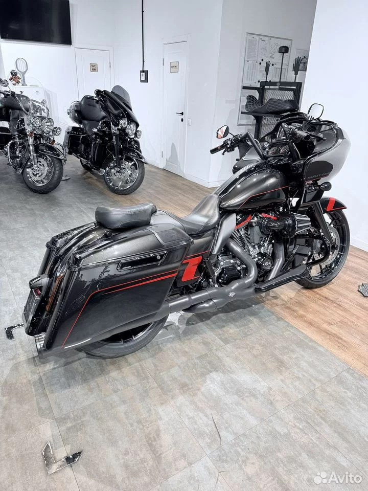 2018 СVO Rоad Glide 117 Blасk Еаrth Vivid Вlасk. Hello Davidson, Москва. Только хорошие мотоциклы…