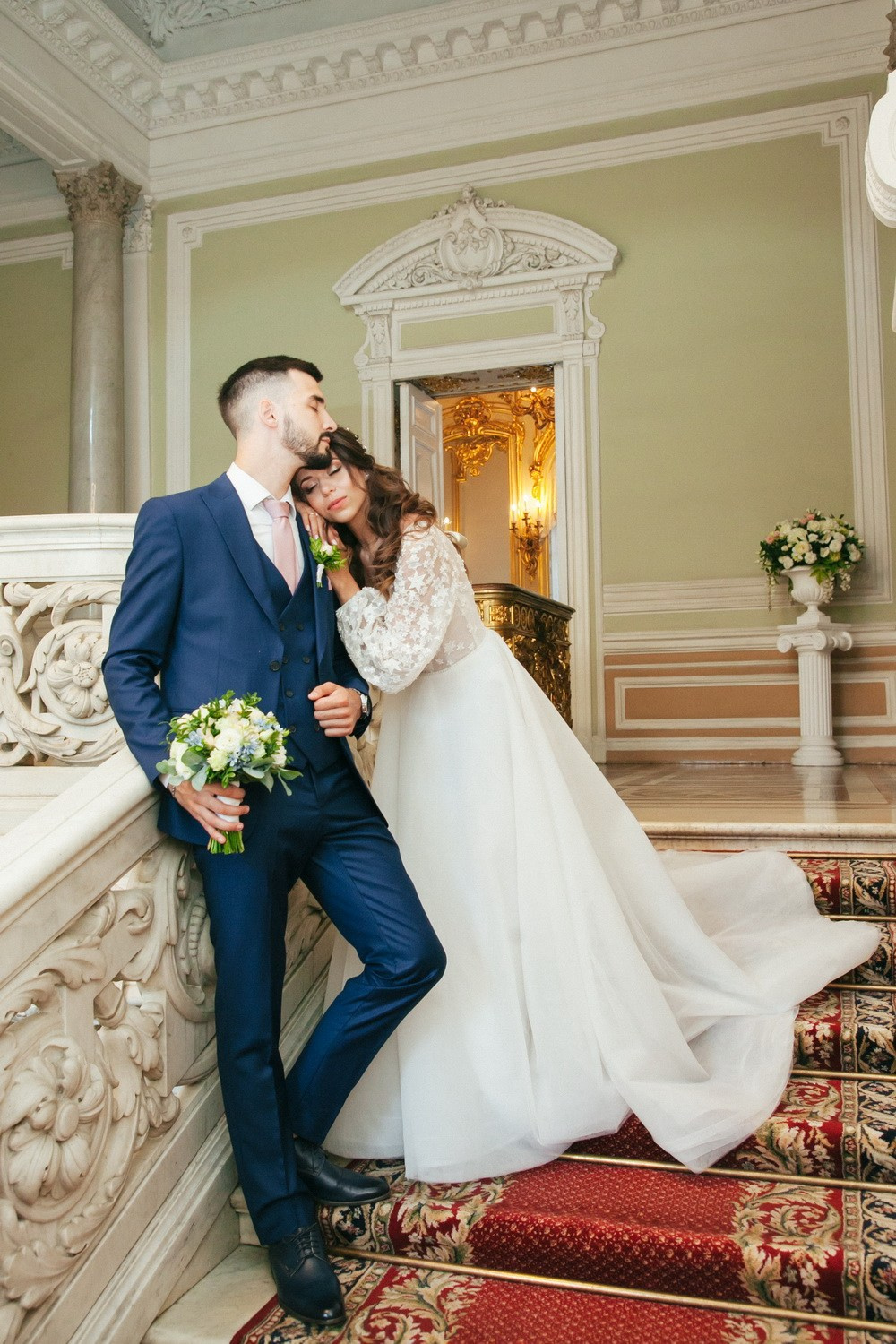 Свадебная прогулка в СПб, фотограф Денис Шмигирилов. Фотограф крещение венчание в Петербурге! Помогает подобрать храм и посоветовал душевного батюшку в СПб