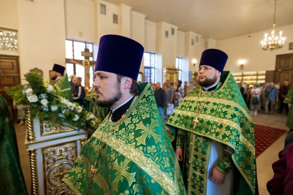 Настоятель храма принял участие в Архиерейском Богослужении в храме во имя Преподобного Серафима Саровского. Георгиевское благочиние