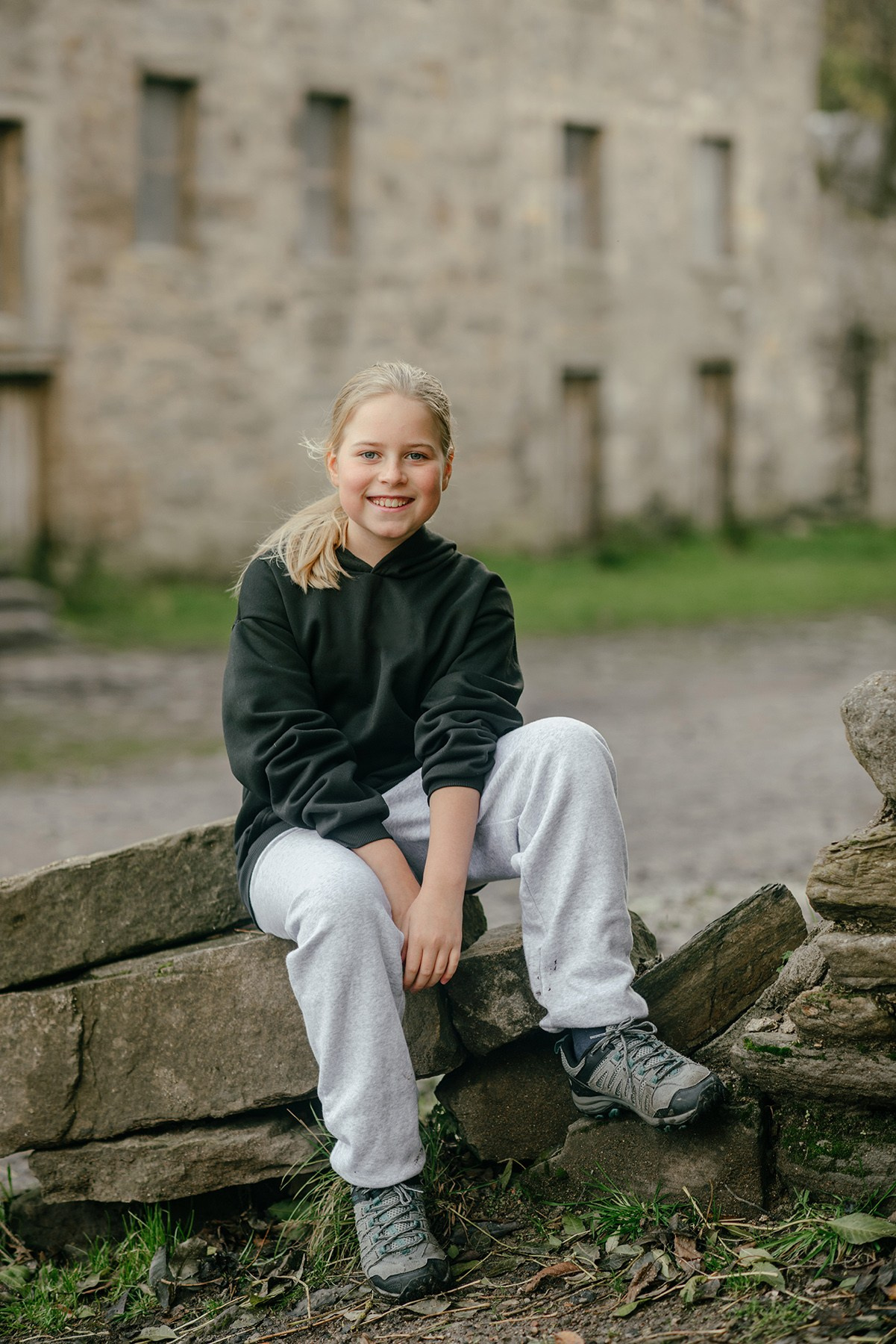 photo shoot girl in Scotland, photo shoot at the castle