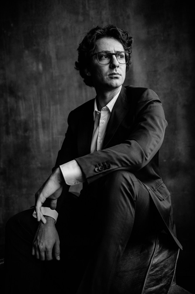 Деловой портрет руководителя. Бизнес-фотограф в Москве — Виталий Агабабян | Деловые портреты и корпоративная съёмка