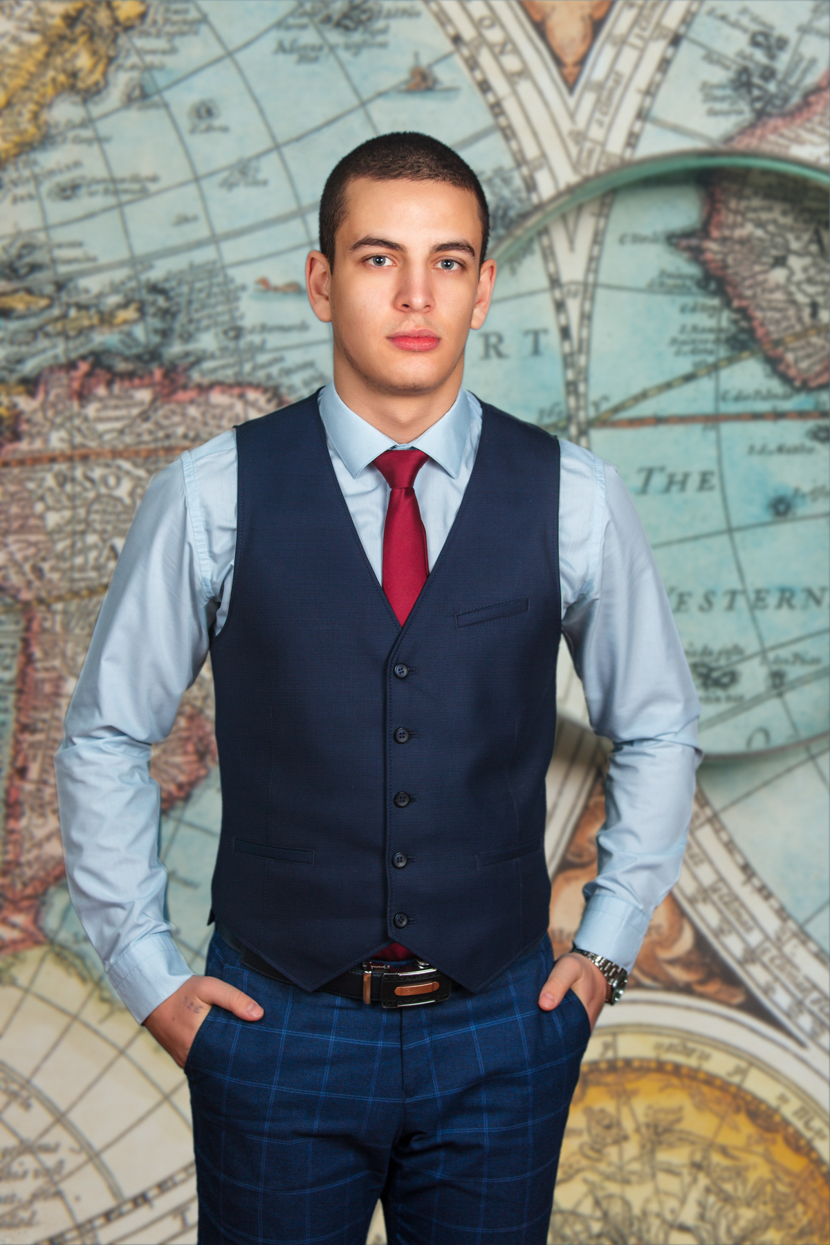 Выпускные альбомы для школ и детских садов в Брянске. Фотоцентр Перспектива: выпускные альбомы, фотошкола, курсы фотографии