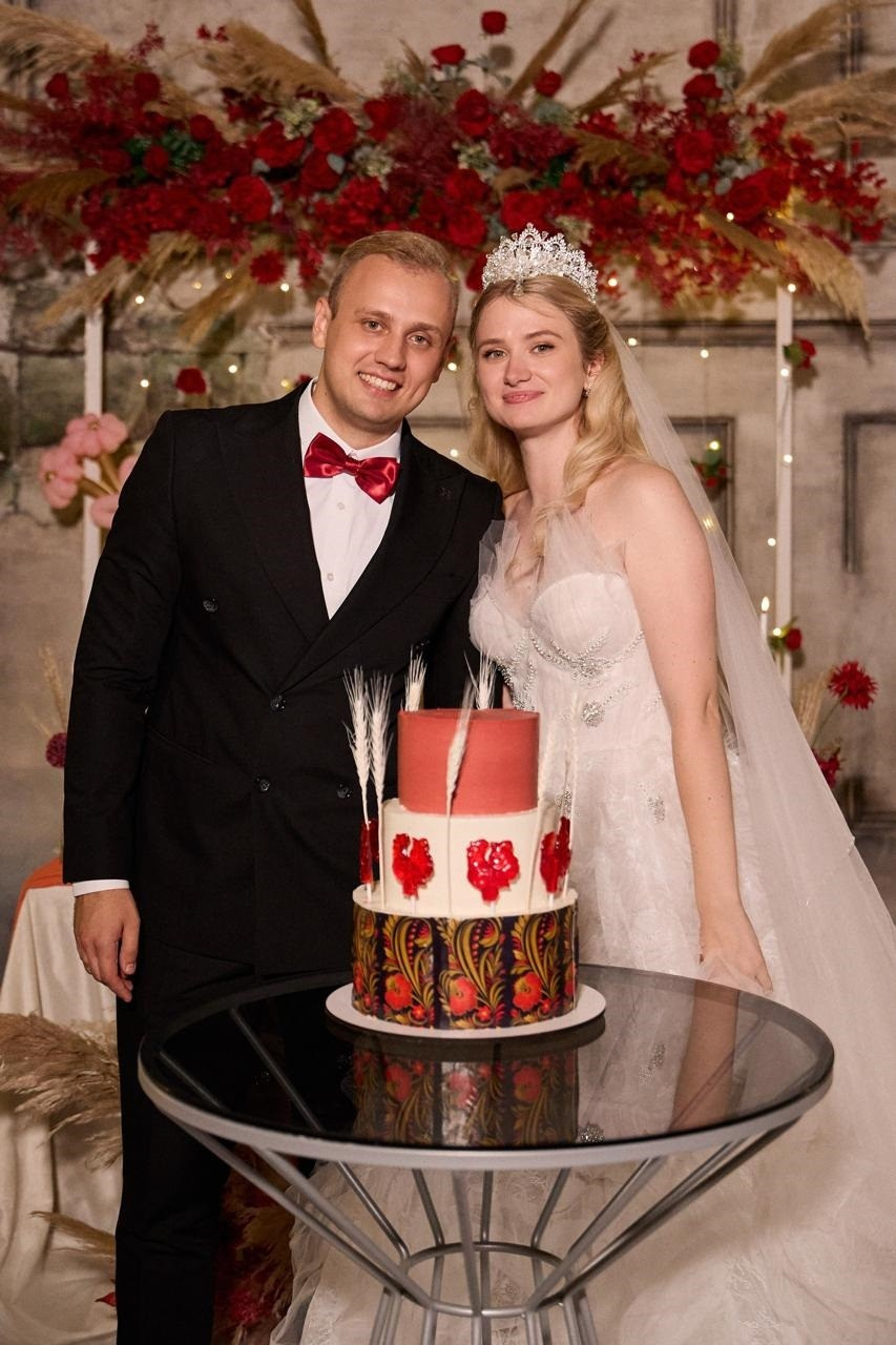 Торт Прохорова. Подрядчики и друзья сети свадебных площадок House for wedding