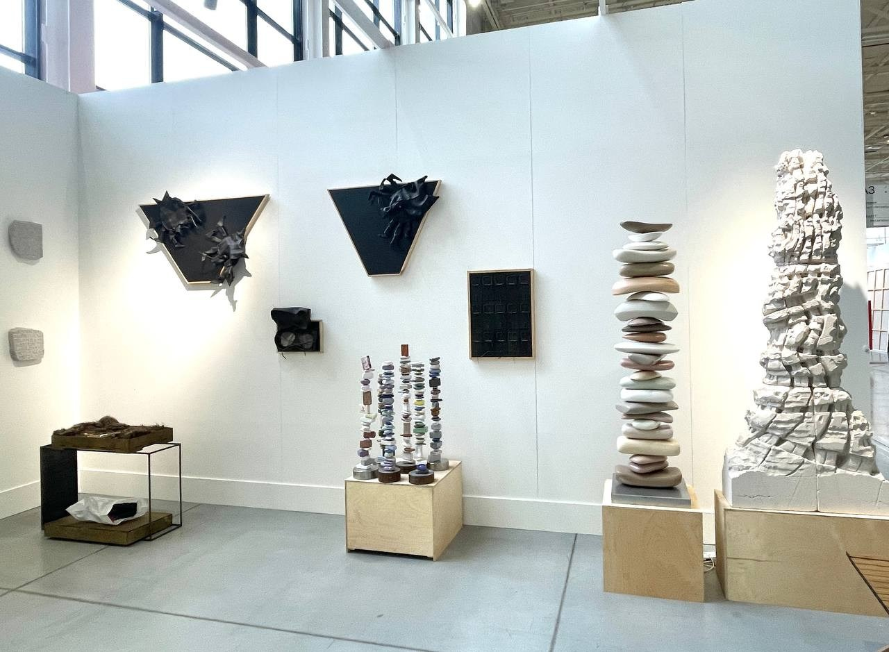 Cosmoscow 2025 x PARAZIT GALLERY. Елизавета Иванова — независимый куратор, культуролог, исследователь художественных практик, художник