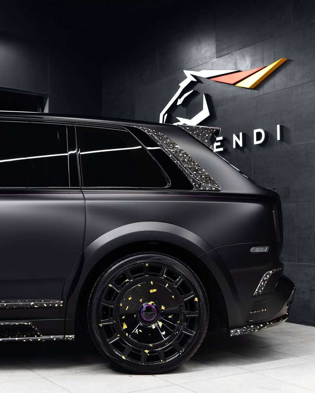 Rolls-Royce Cullinan. Design Yachts and Cars