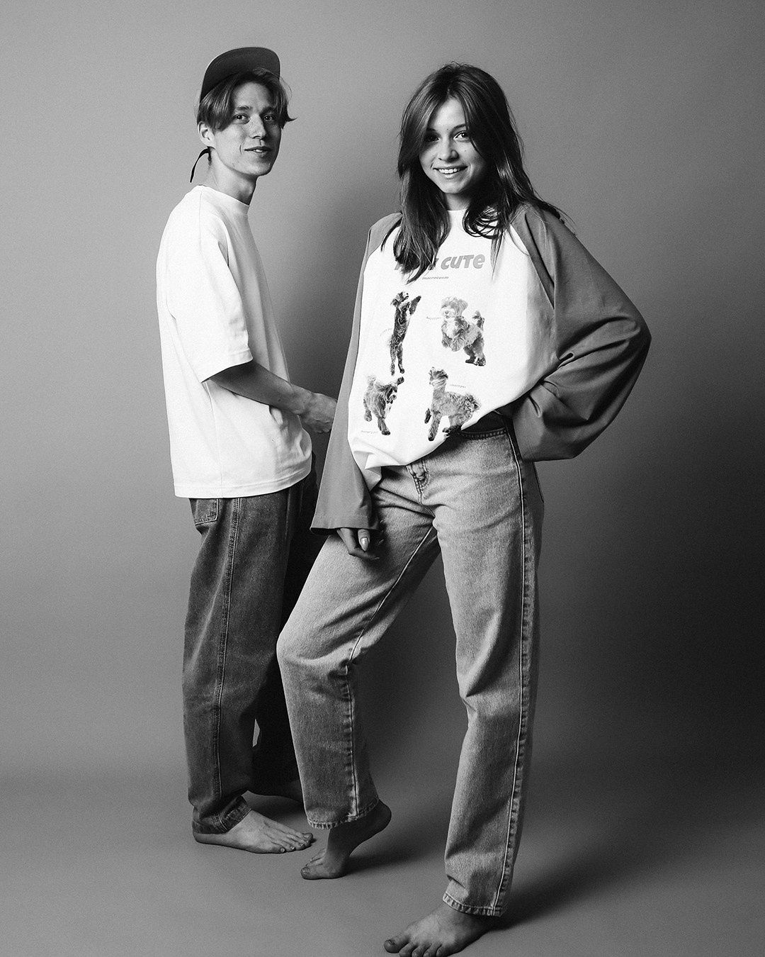 Фон «Волжский песочек» в фотостудии автопортрета ч/б и цвет