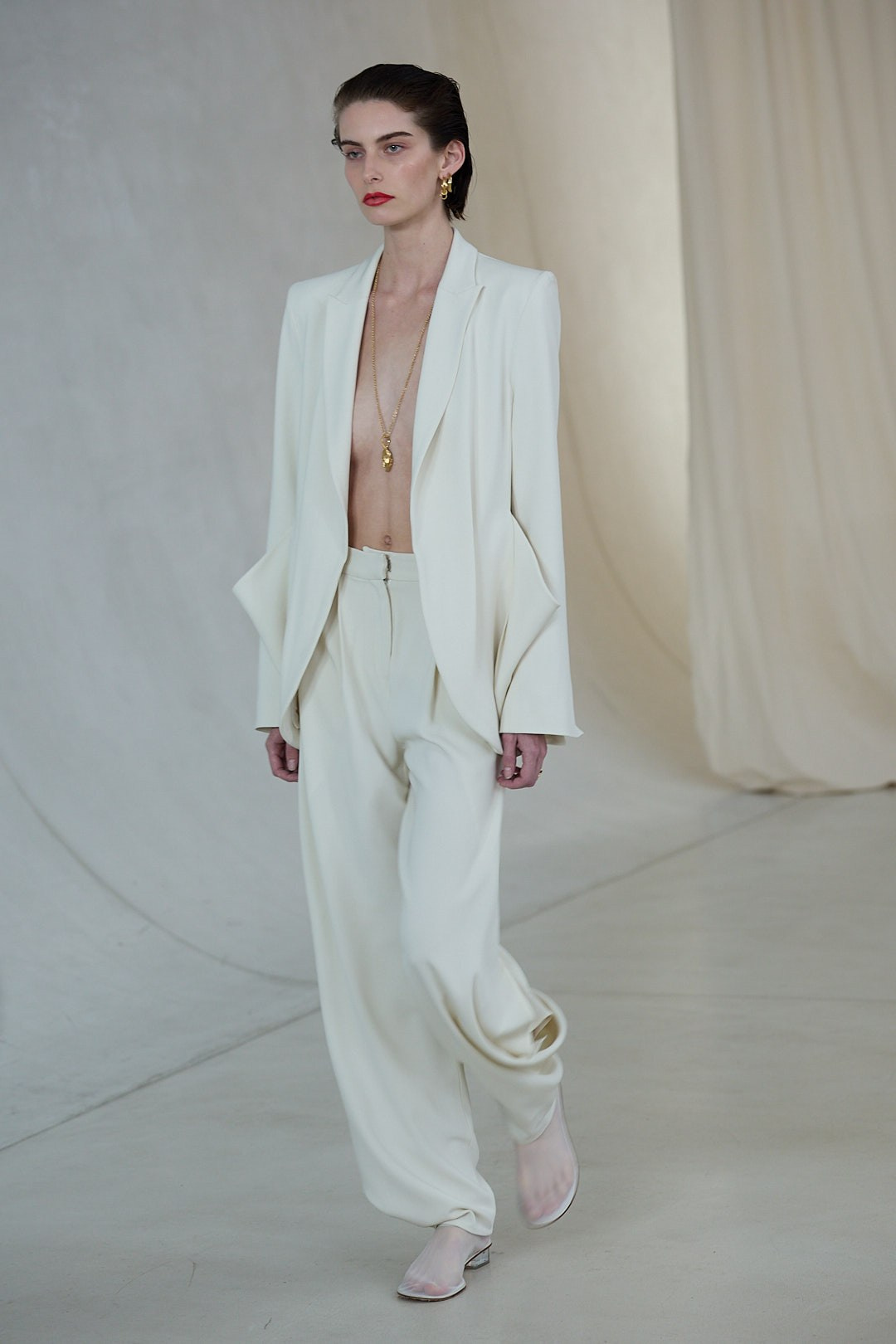 Bianca Spender Runway Australian Fashion Week 2025 Sydney. Maria Poleshchuk, commercial photographer in Sydney