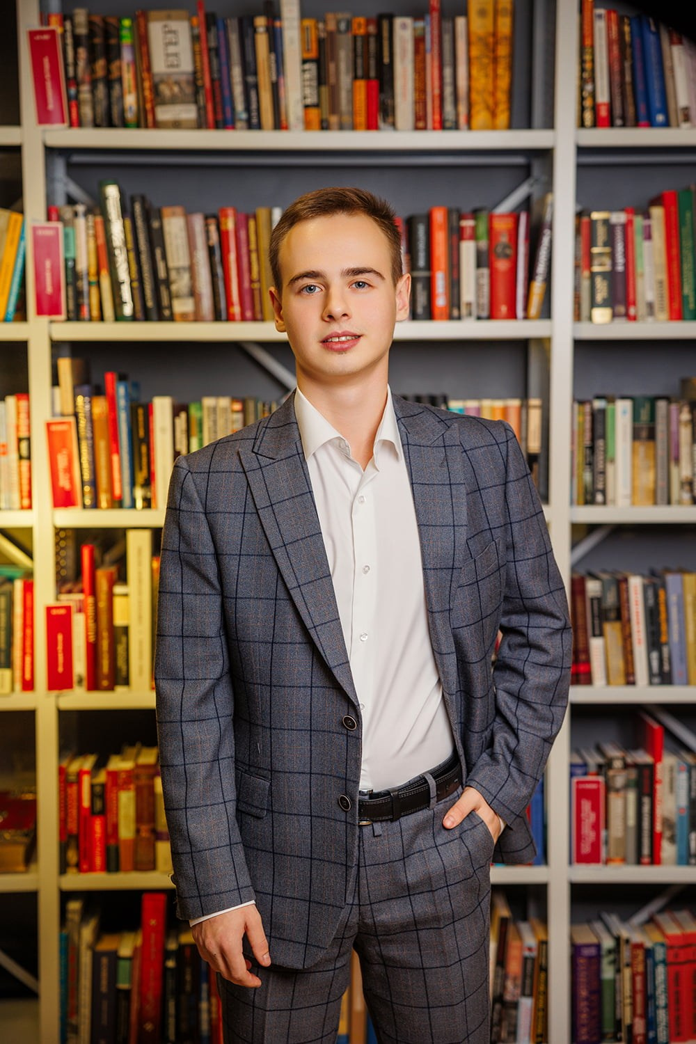 Выпускные альбомы для 11 класса Боготол. СИГМА | Студия выпускных альбомов Красноярск