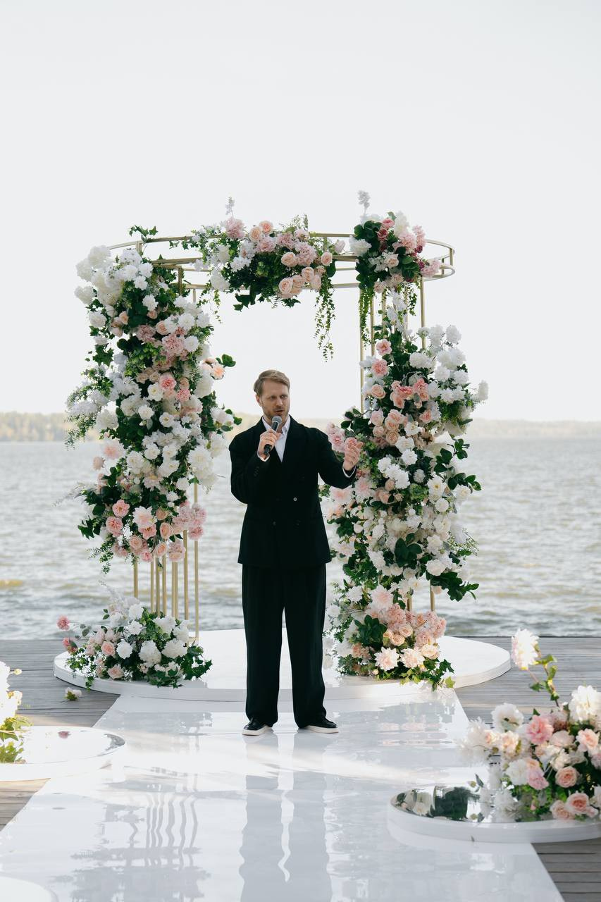 Ведущий Тарачанов. Подрядчики и друзья сети свадебных площадок House for wedding