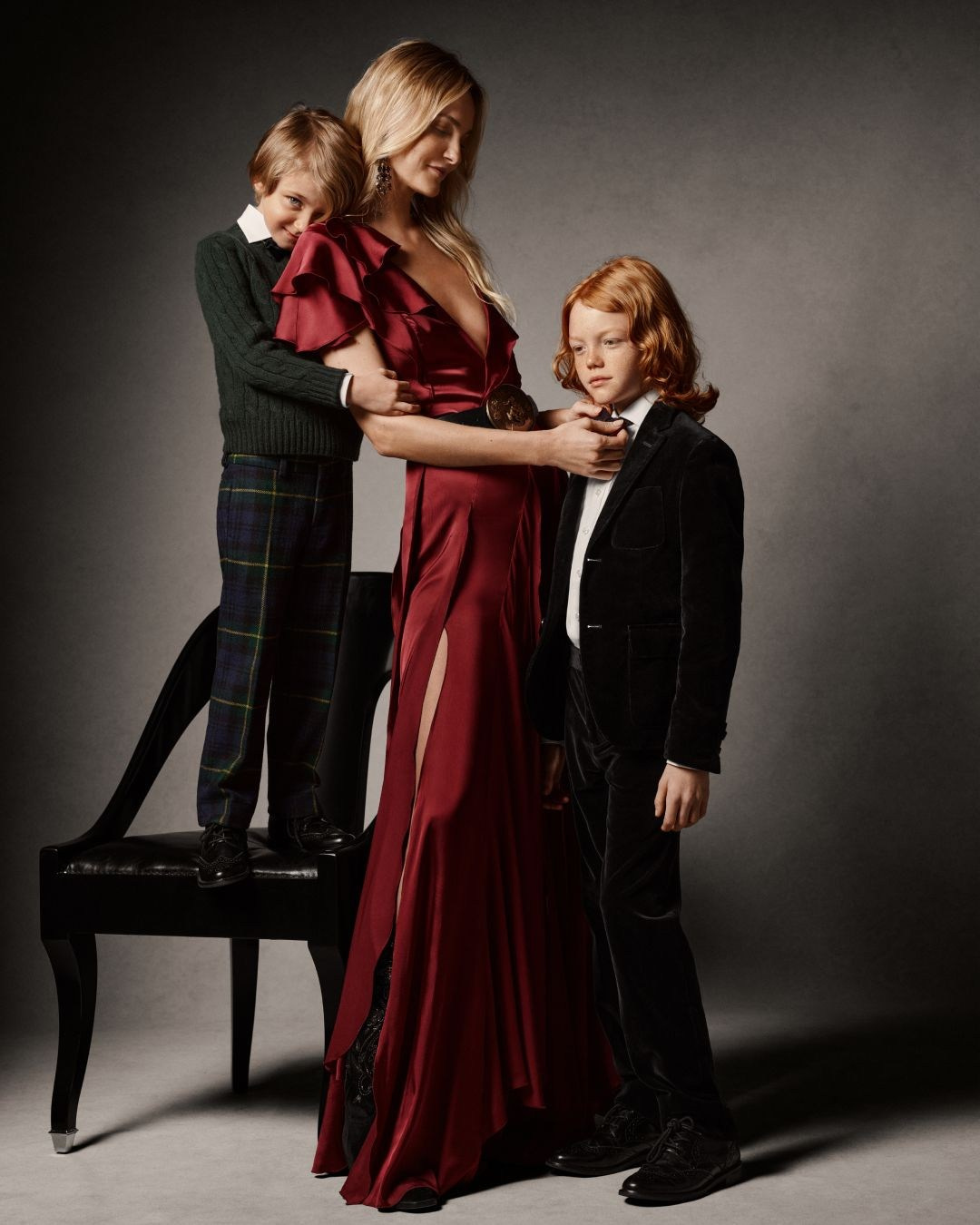 Что надеть на новогоднюю фотосессию: полный гид по созданию идеального образа. Профессиональная фотосъемка в Крыму. Натуральные эмоции и живые кадры. Забронируйте дату прямо сейчас!