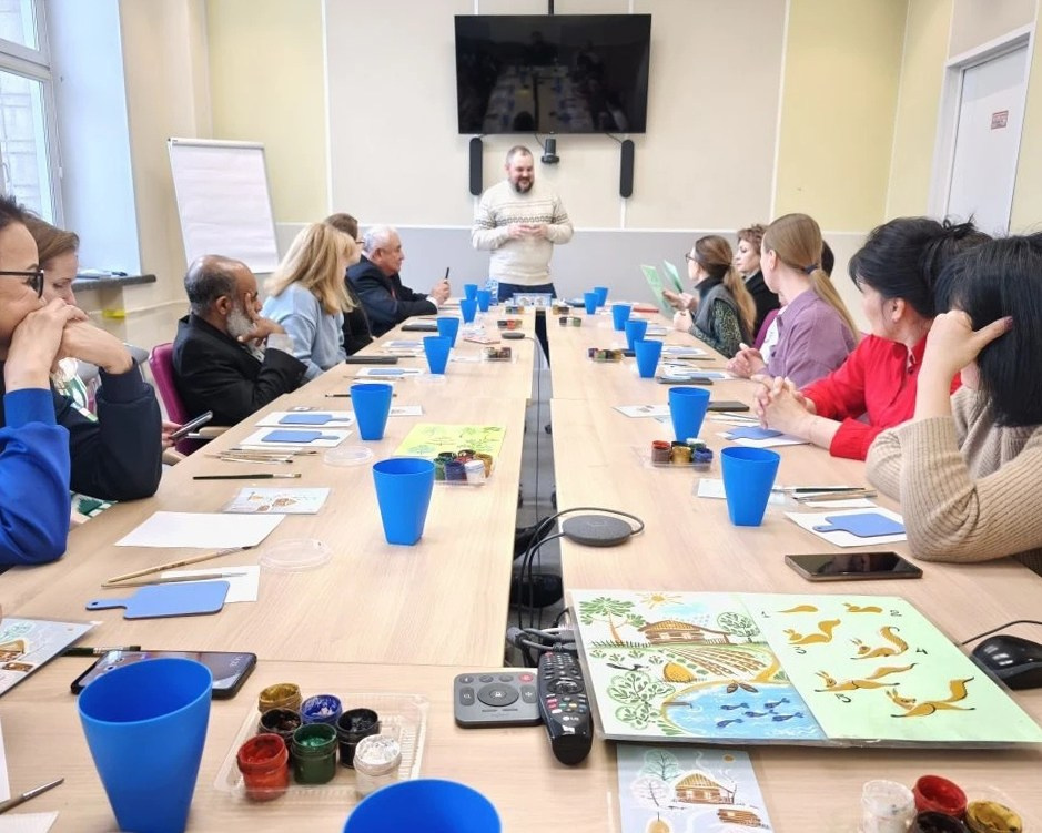 Мастер-класс в ГПНТБ СО РАН. Сувениры и подарки с Ордынской росписью | Новосибирск