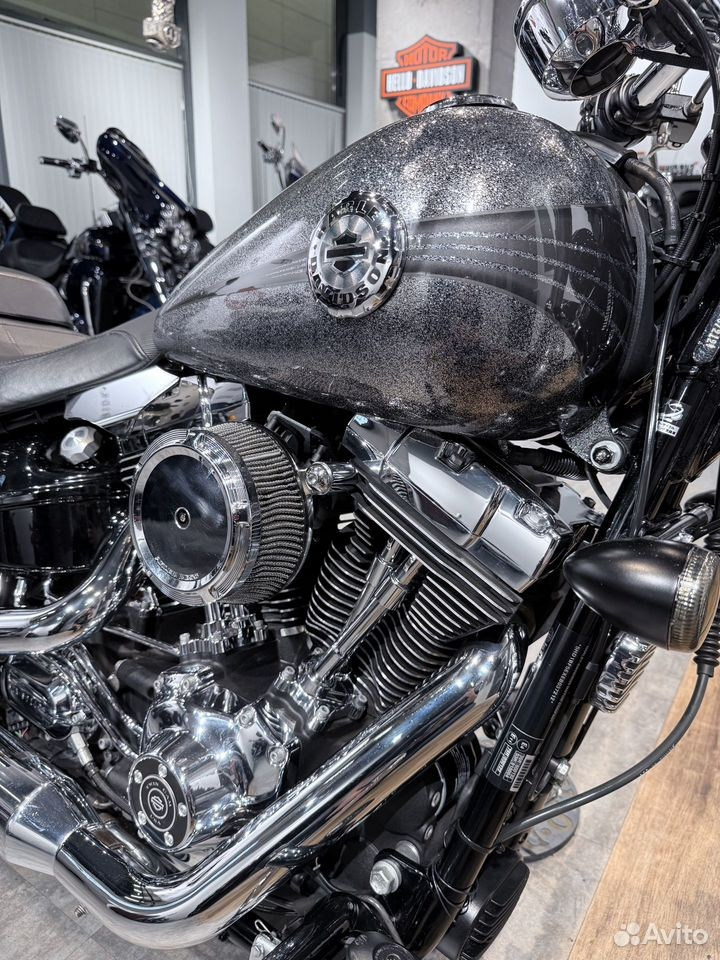 Купить Harley-Davidson Breakout ABS Hard Candy Custom (Softail/Dyna) — подробнее на сайте. Hello Davidson, Москва. Только хорошие мотоциклы…