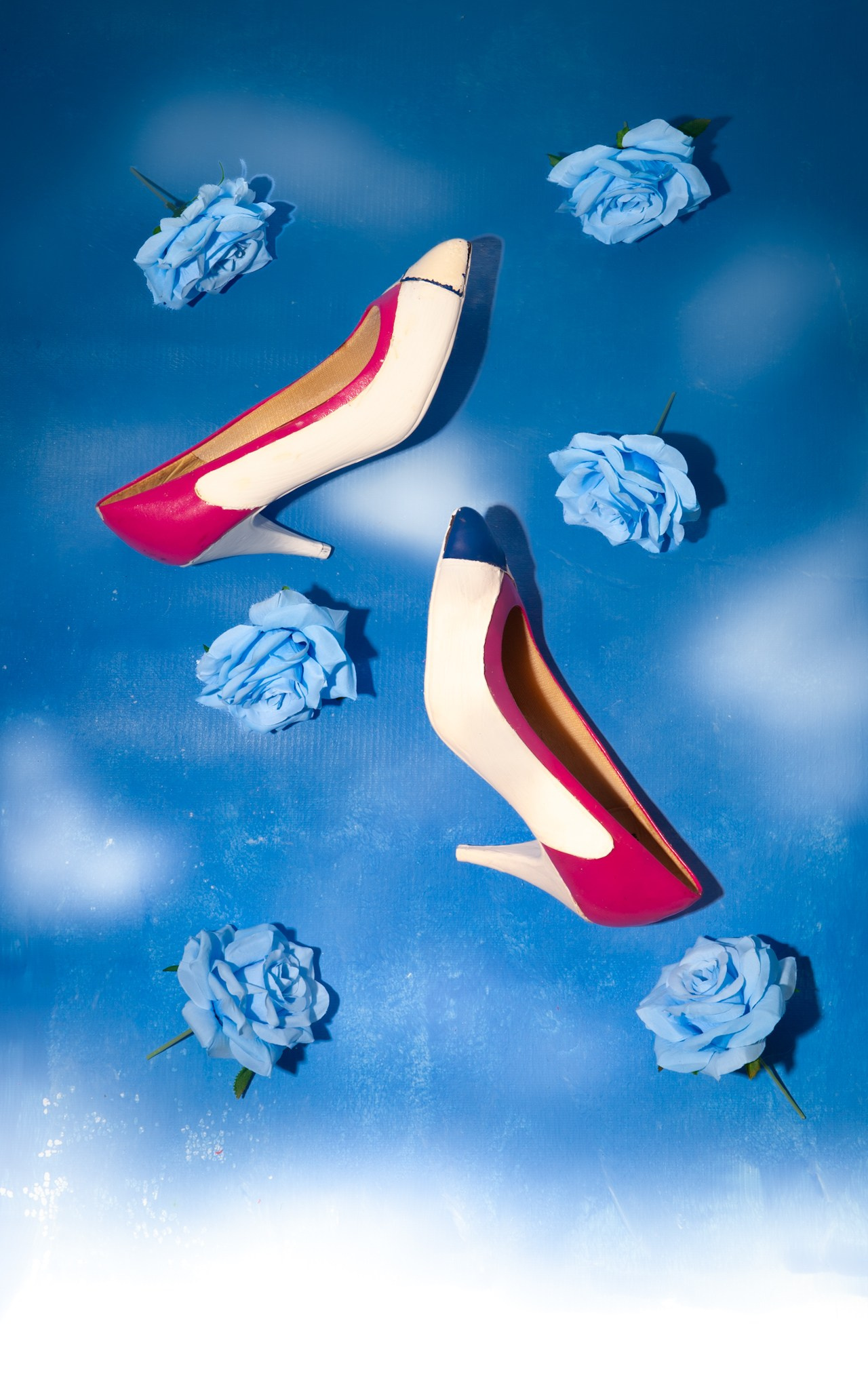 Кретативная фотосъемка обуви в Москве