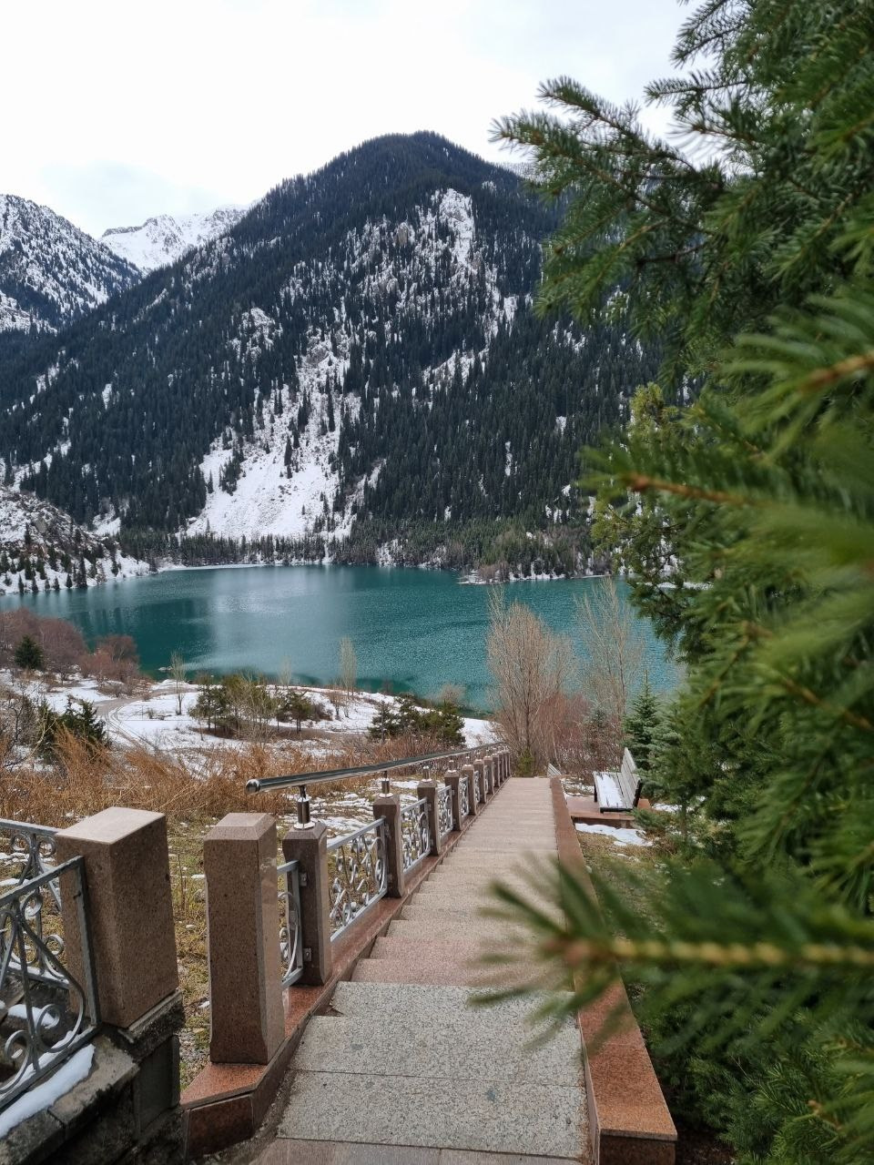 Melon Travel в Алматы: экскурсии и джип туры в Чарынский каньон, озера Каинды, Кольсай, Иссык, национальный парк Алтын Эмель