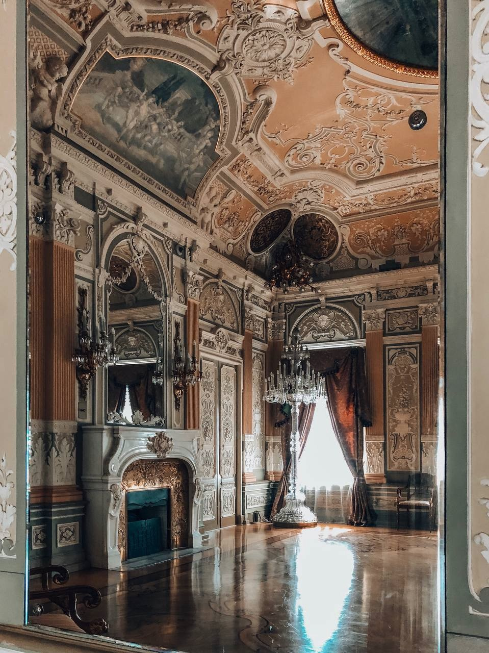 Локации в Питере под крышей