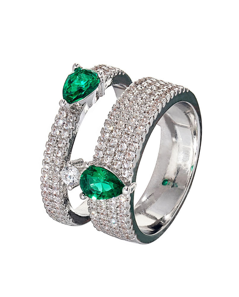 Бижутерия: кольцо металл. с зелёными камнями - съемка украшений и ювелирных изделий для маркетплейсов