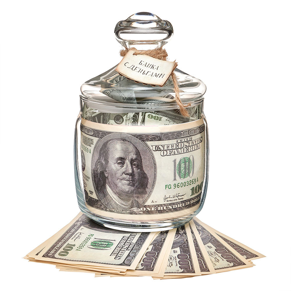 Стеклянная банка с деньгами, доллары лежат - изображение для интернет-ресурсов и социальных сетей