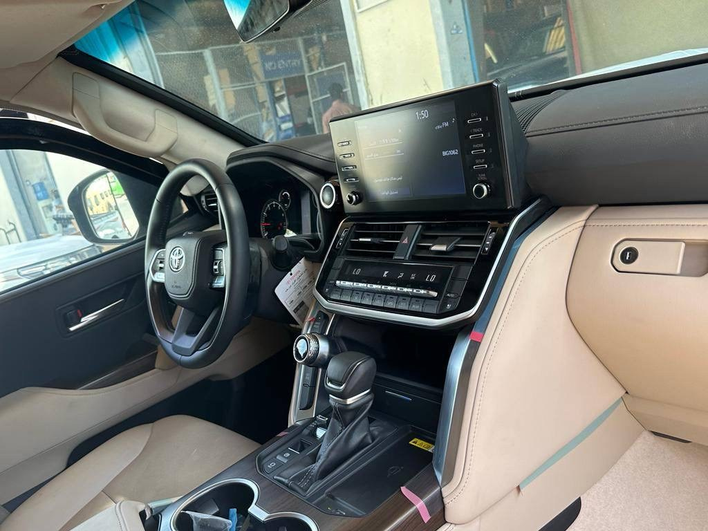 Armored car. Skyden Cars