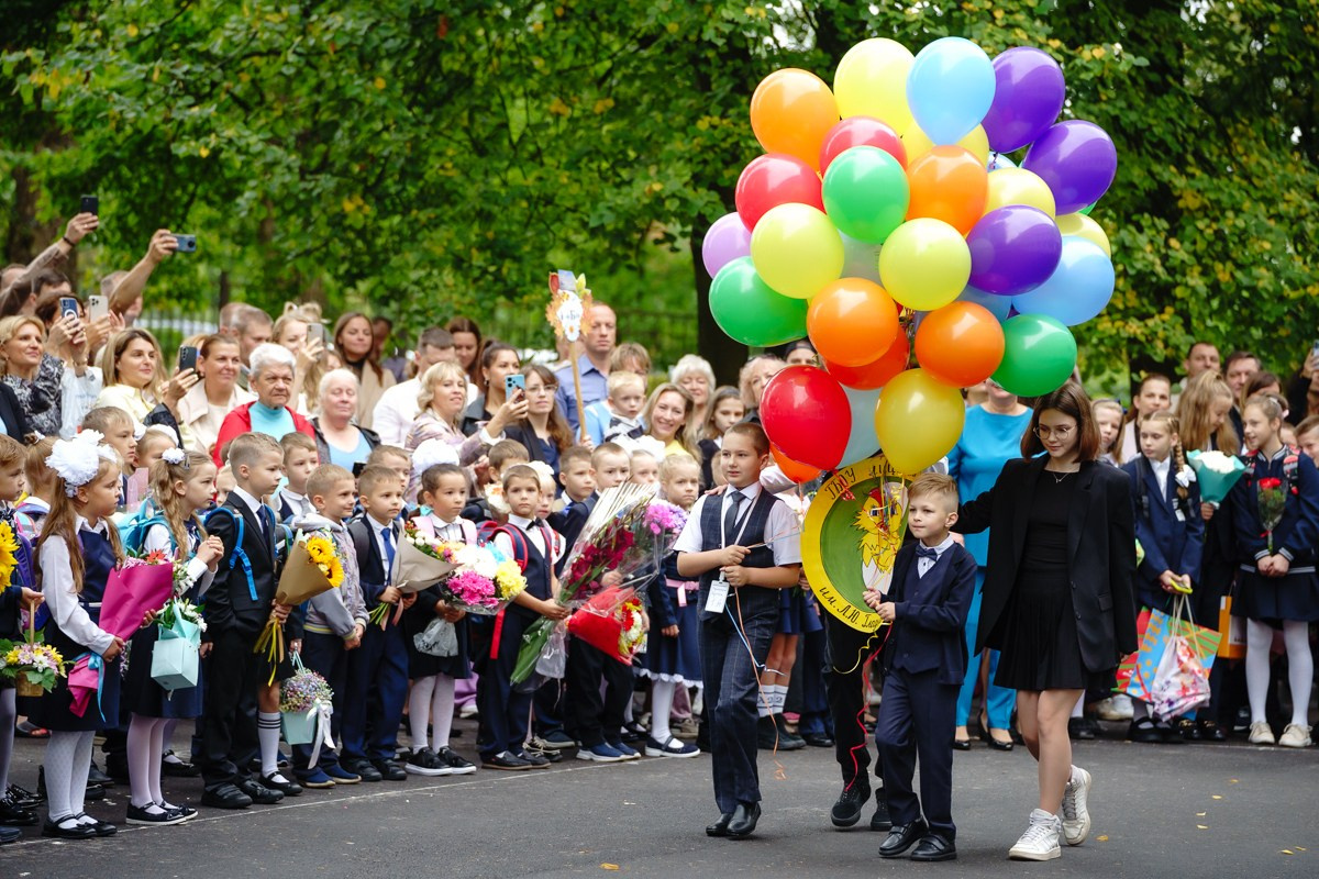 1 Сентября Василисы. Репортажный и семейный фотограф в Санкт-Петербурге Тарас Марченко