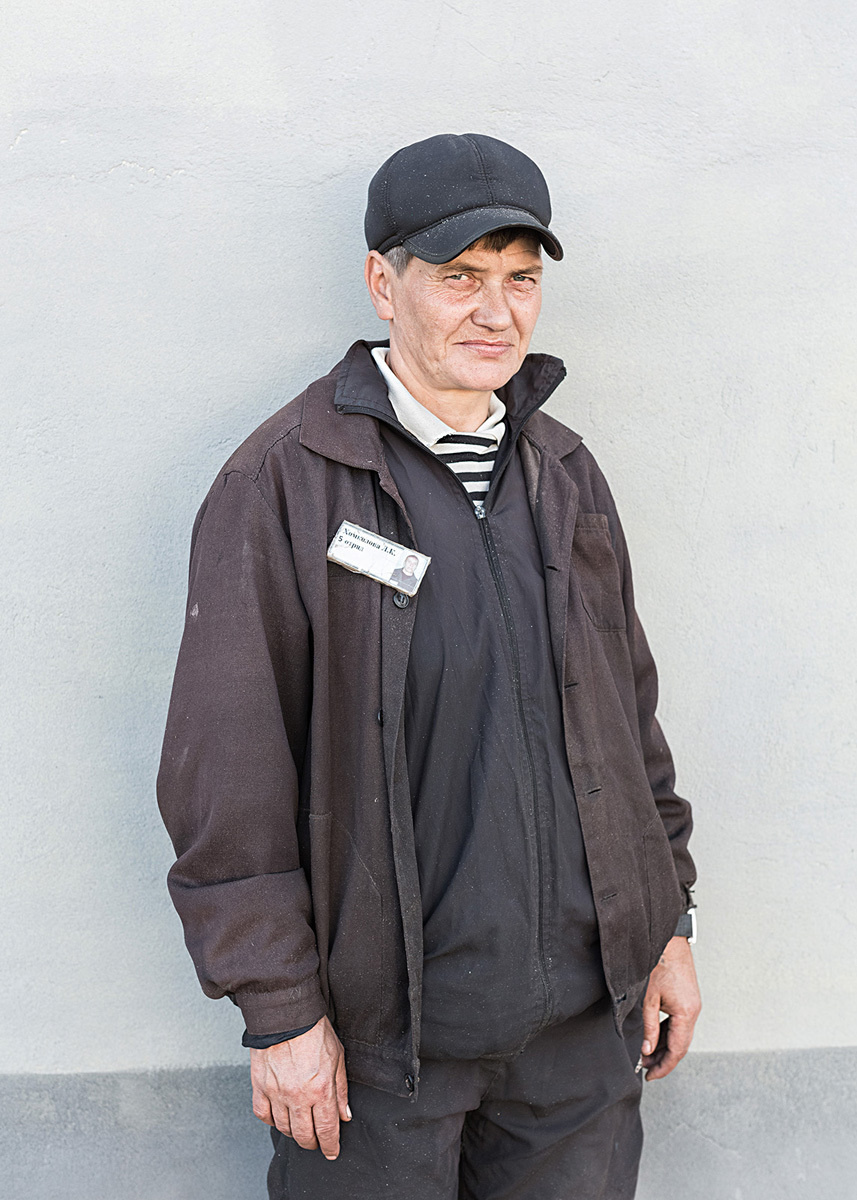 ◽ SECTION / photo, book. Elena Anosova is an award-winning visual artist