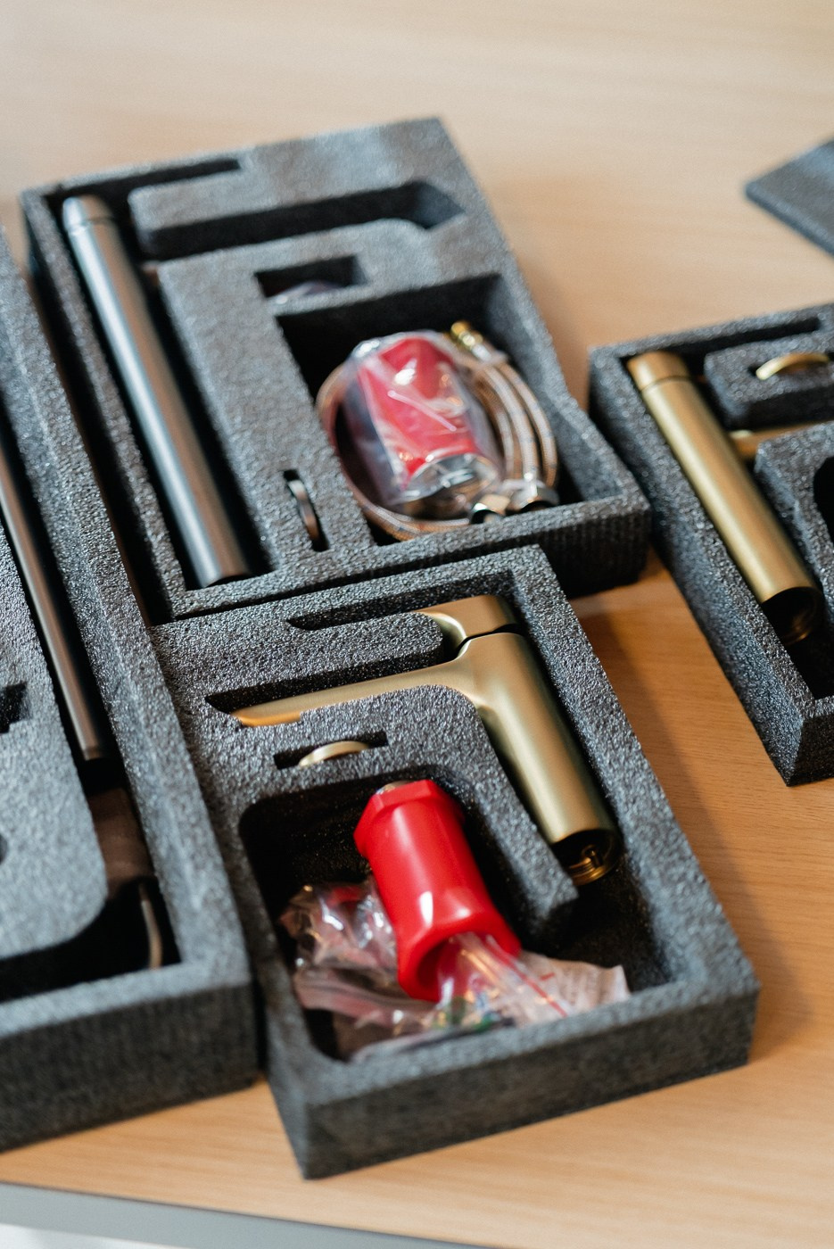 Презентация СантехОпт | Современная сантехника — экспертный взгляд от официального дилера брендов Raglo, Calypso, Veconi. ВУД ТВОРЕЦ мебельная фабрика|ТВОРЕЦ студия мебели