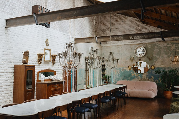 Регистрация брака и свадебная фотосессия в пространстве Яуза Плейс. Свадебный фотограф Москва — Сергей и Татьяна