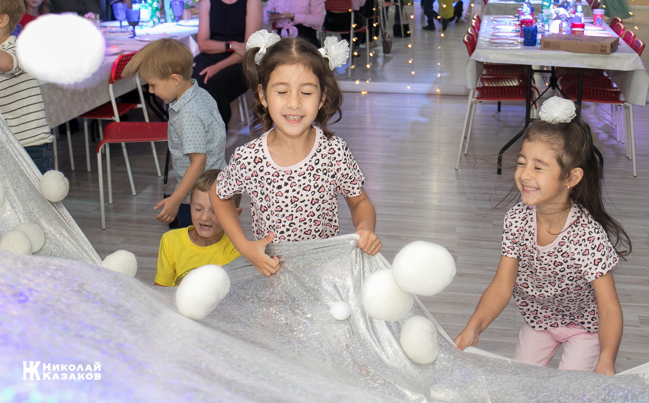 ПРАЗДНИКИ. Николай Казаков. Профессиональный фотограф. Преподаватель фотографии