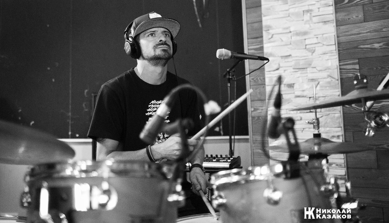 Репоптажная съемка бэкстейджа на студии звукозаписи. Николай Казаков. Профессиональный фотограф. Преподаватель фотографии