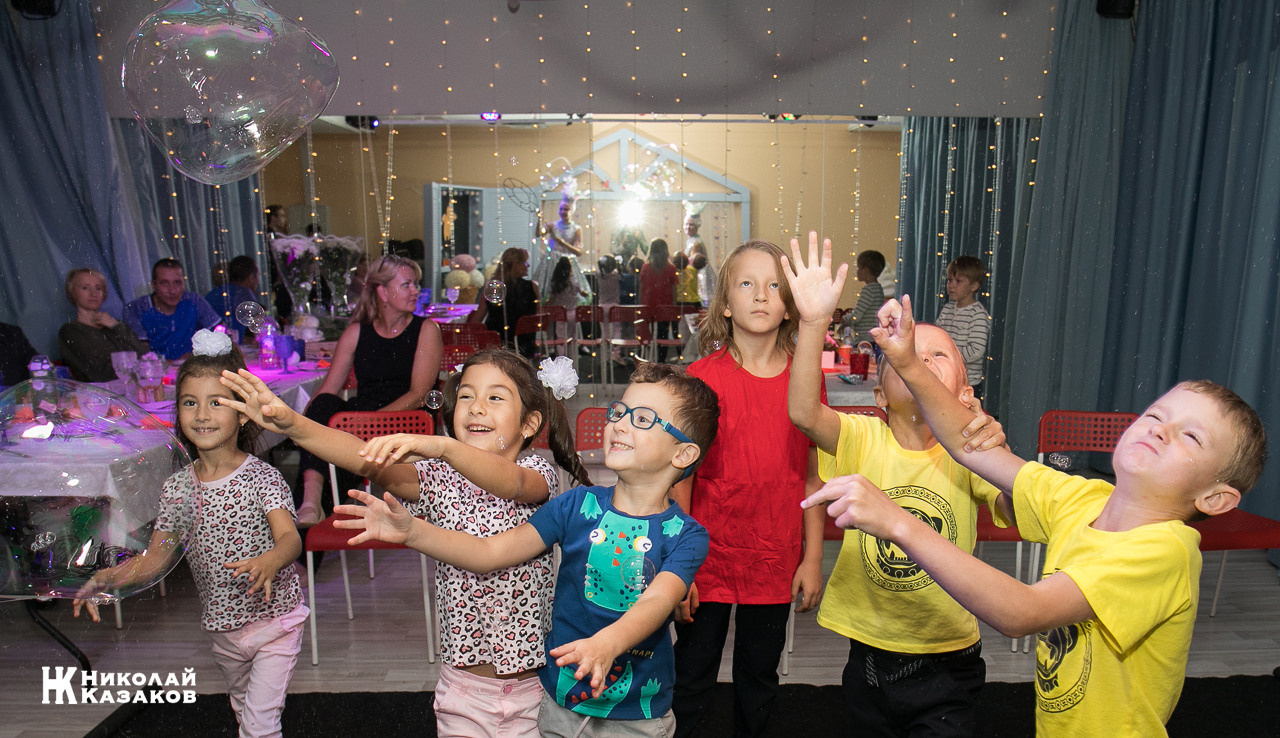 ПРАЗДНИКИ. Николай Казаков. Профессиональный фотограф. Преподаватель фотографии