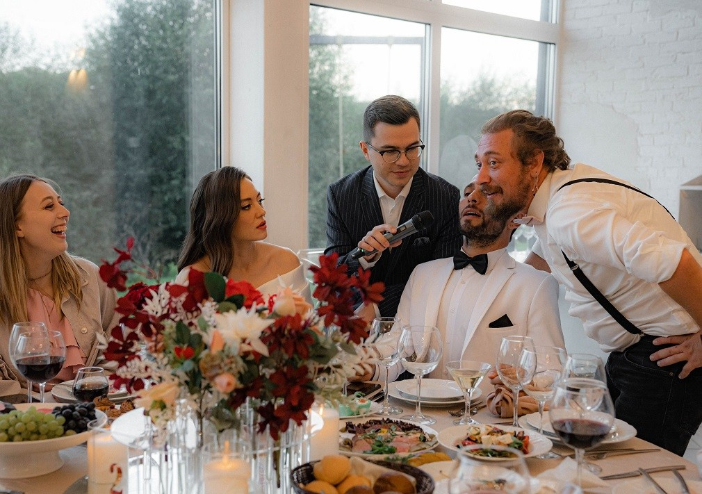 Ведущий Жиленко. Подрядчики и друзья сети свадебных площадок House for wedding