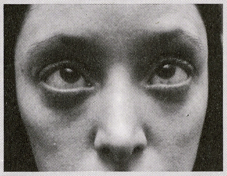 Книга Ройсин Уайт (Róisín White) «Lay Her Down Upon Her Back». Private image