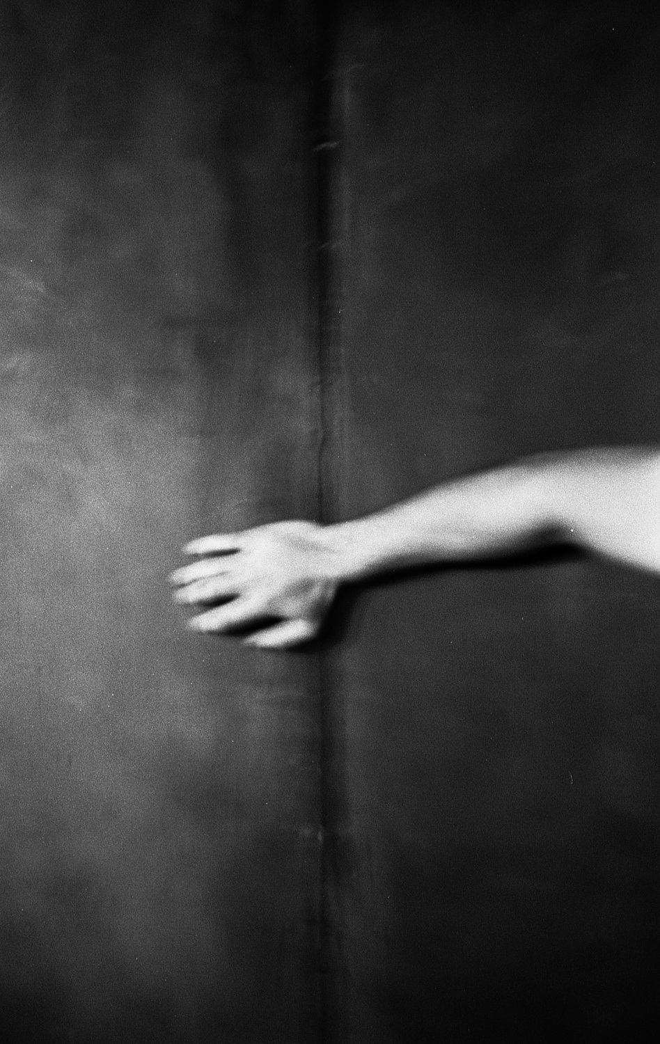 Echoes. Jane Efremova, artist and curator based in Belgrade, Serbia