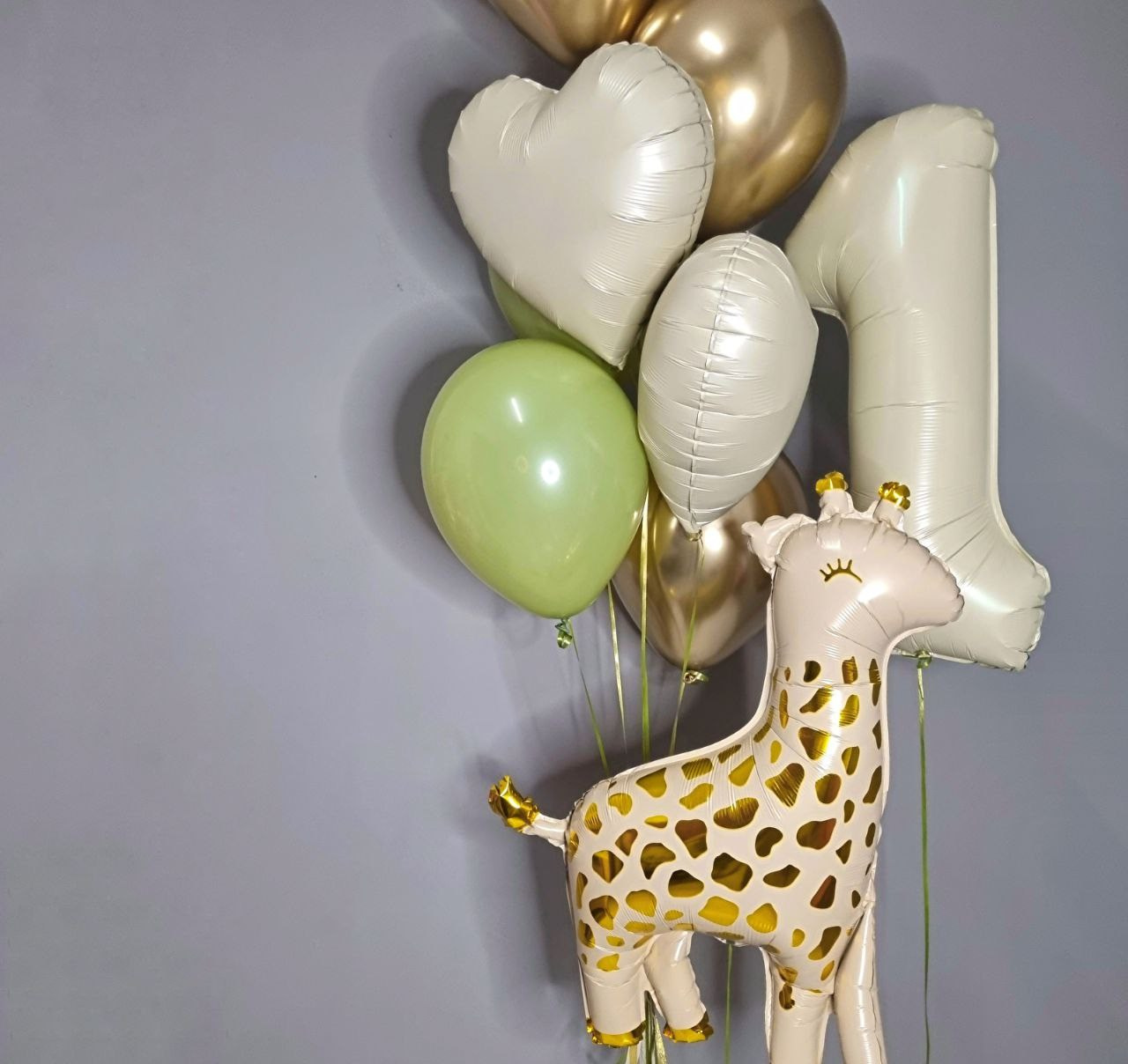 Dostava balona Novi Sad Dostava balona Beograd. Шары с гелием, фотозоны Нови Сад Белград. Balone i dekoracije od balona Novi Sad Beograd