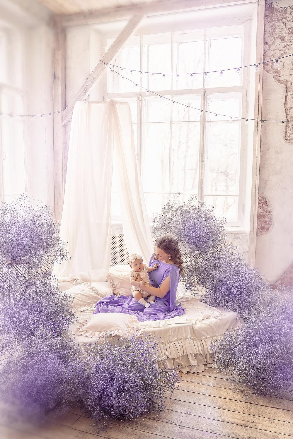Весенняя фотосессия в лиловых цветах. Детский и семейный фотограф в Москве Катерина Орлова