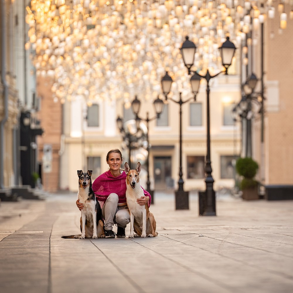 Винтик и Вита в городе. Фотограф-анималист Natalia Deingel | Фотосъемка собак в Москве