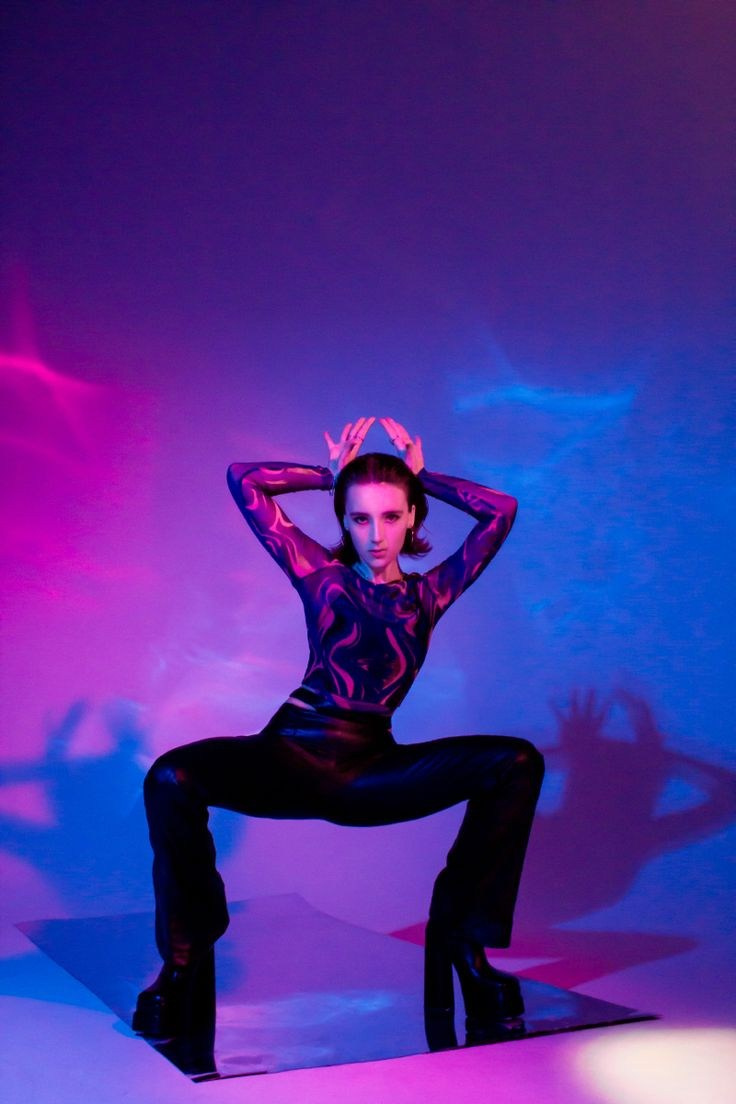 Неон. Александра Мельниченко/ Бегающий фотограф