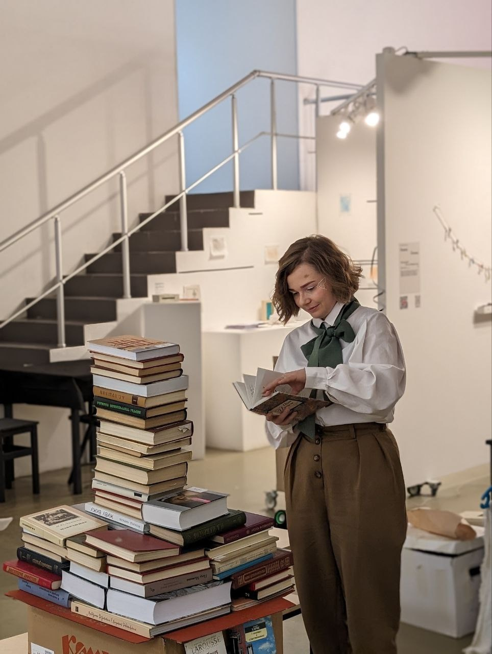 The Wall: от-читываемся — поэтический хеппенинг в Открытых студиях Вин. Ольга Михальчук, художница и фотограф