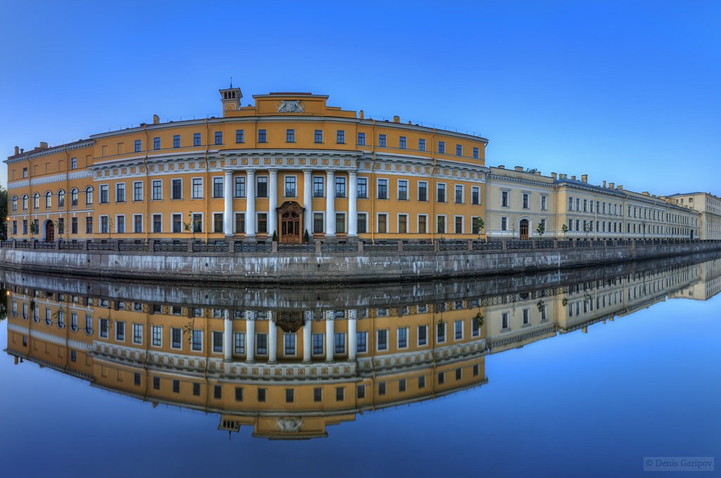 Локации в Питере под крышей