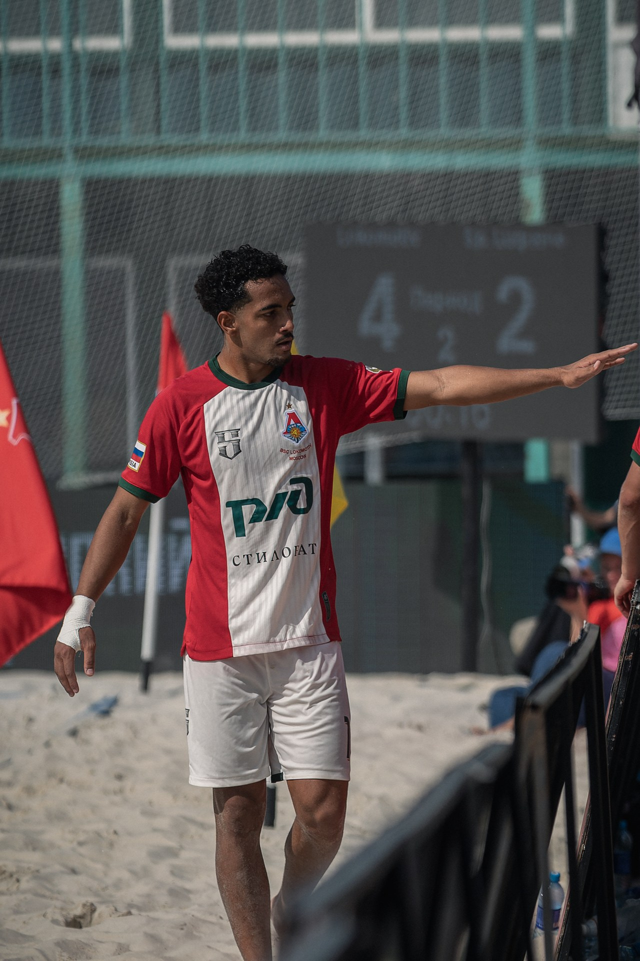 Beach Soccer: Lokomotiv vs Sportivo Luqueño — 6:4 Photo Report | Sergey Churnosov