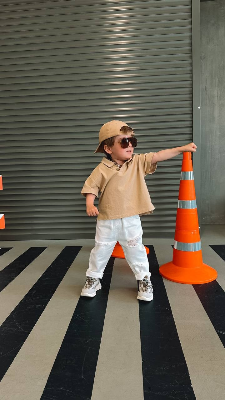 Модель для предметной съемки мальчик Радэль Казань| Sale Easy