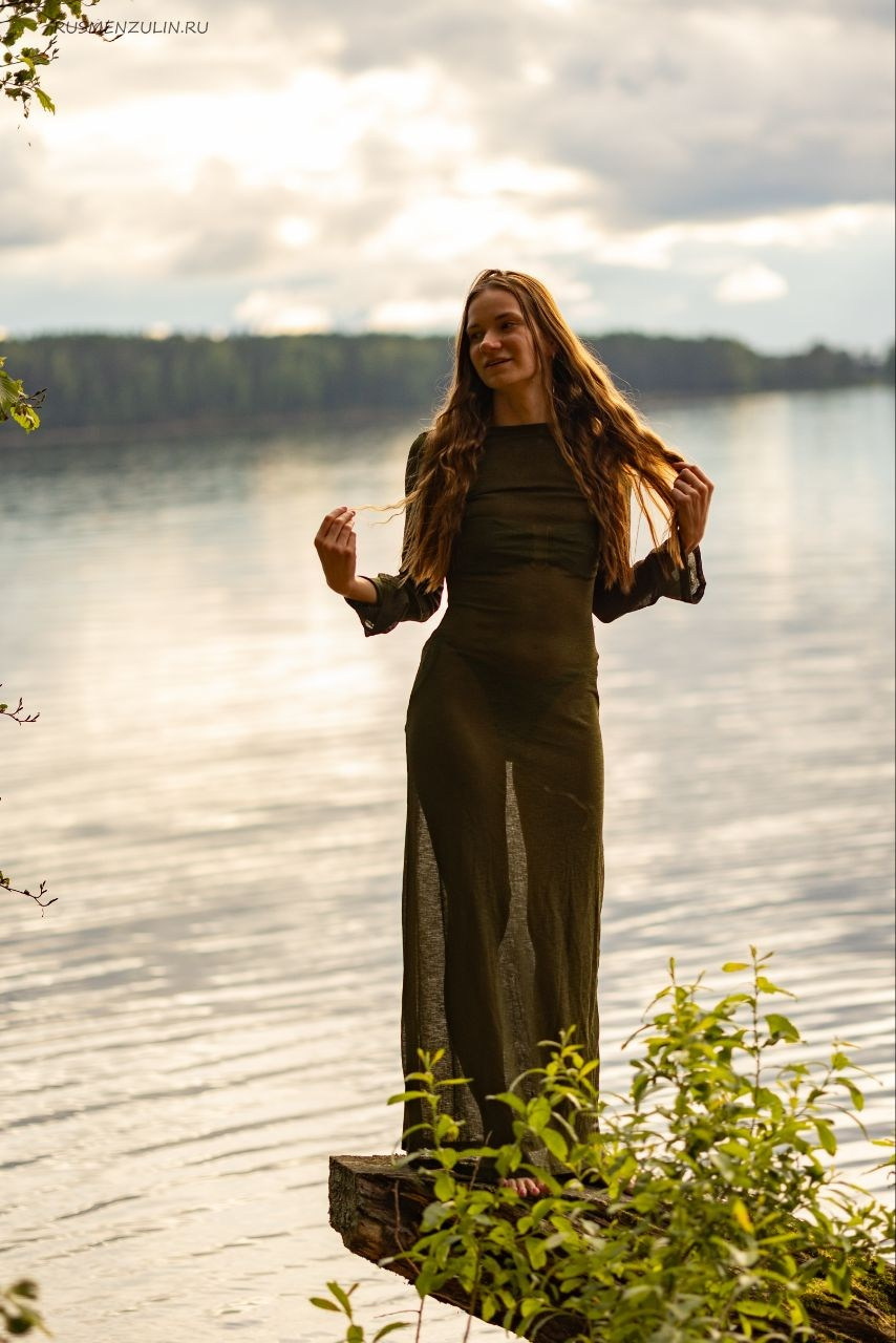 Анна на озере Волго