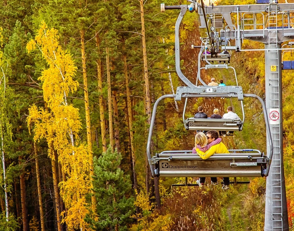 Бобровый лог канатная дорога индивидуальный тур Красноярск экскурсии фото интересные места что посмотреть куда сходить что посетить достопримечательности Красноярска фототур фотосессия аренда кабриолета аренда микроавтобуса трансфер цена заказать экскурсию программа маршрут смотровые площадки видовые красивые места Национальный парк заповедник Столбы Дивногорск Красноярская ГЭС путешествие туристический маршрут место силы Часовня Параскевы Пятницы Коммунальный мост остров Татышев Бобровый лог Николаевская сопка набережная Енисея село Овсянка музей Астафьева Караульная гора Виноградовский мост гид экскурсовод индивидуальная экскурсия фотосъемка виды на Енисей фанпарк Бобровый лог парк флоры и фауны Роев ручей Торгашинский хребет скала Такмак вантовый мост куда сходить цены расписание заказать онлайн экскурсионное обслуживание трансфер на комфортабельном автобусе